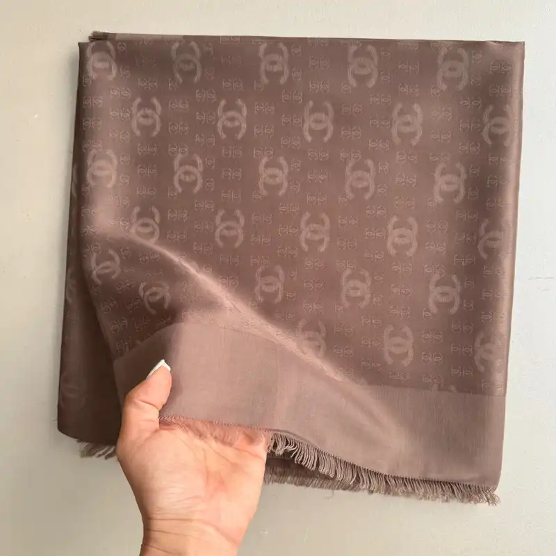 روسری زنانه مدل نخی ژاکارد اداری رسمی دور ریش قواره بزرگ ۱۴۰