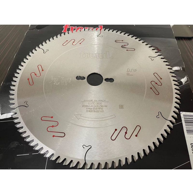 تیغه اره فرود مدل IT-LU3D 0600