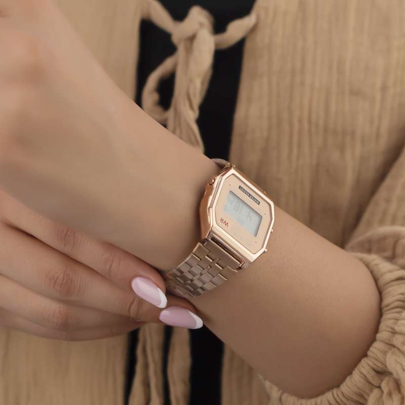 ساعت مچی دیجیتال زنانه آکوا دی پولو مدل APSV1-A9371-KM222 ساعت مچی دیجیتال زنانه آکوا دی پولو مدل APSV1-A9371-KM222