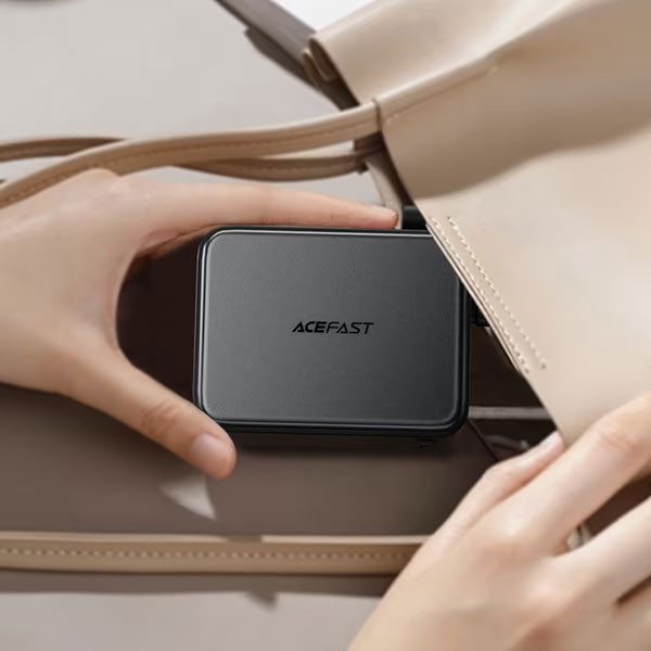 پاوربانک 22.5 وات ایس فست مدل M28 ظرفیت 10000 میلی‌آمپرساعت به همراه کابل USB-C