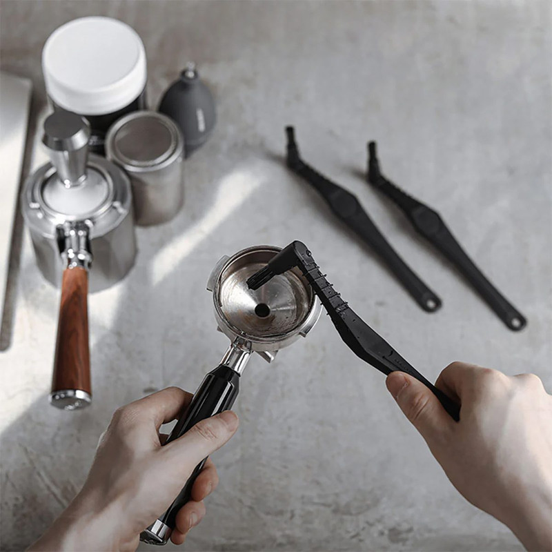 برس تمیزکننده اسپرسوساز ام اچ دبلیو تری بمبر مدل هدگروپ EB5710 برس تمیزکننده اسپرسوساز ام اچ دبلیو تری بمبر مدل هدگروپ EB5710