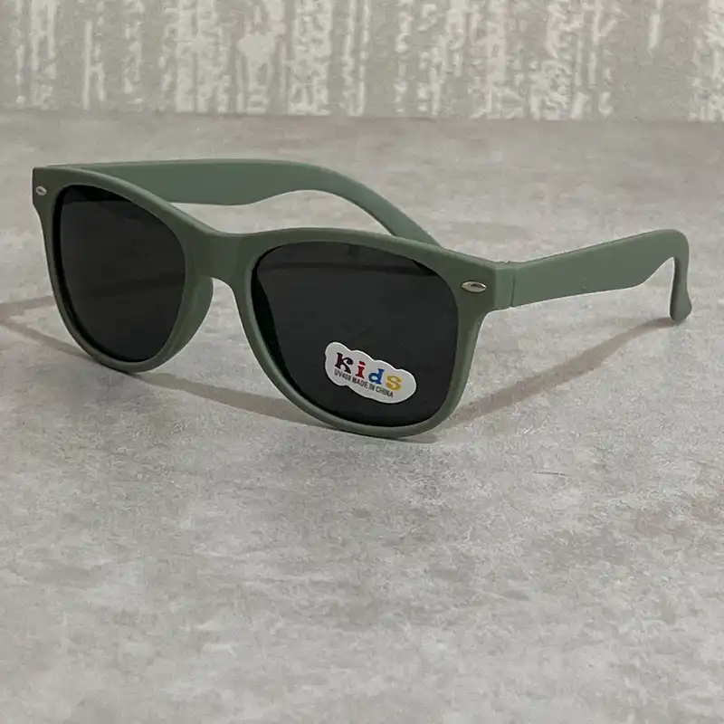 عینک آفتابی بچگانه مدل دایان کد SZ 6