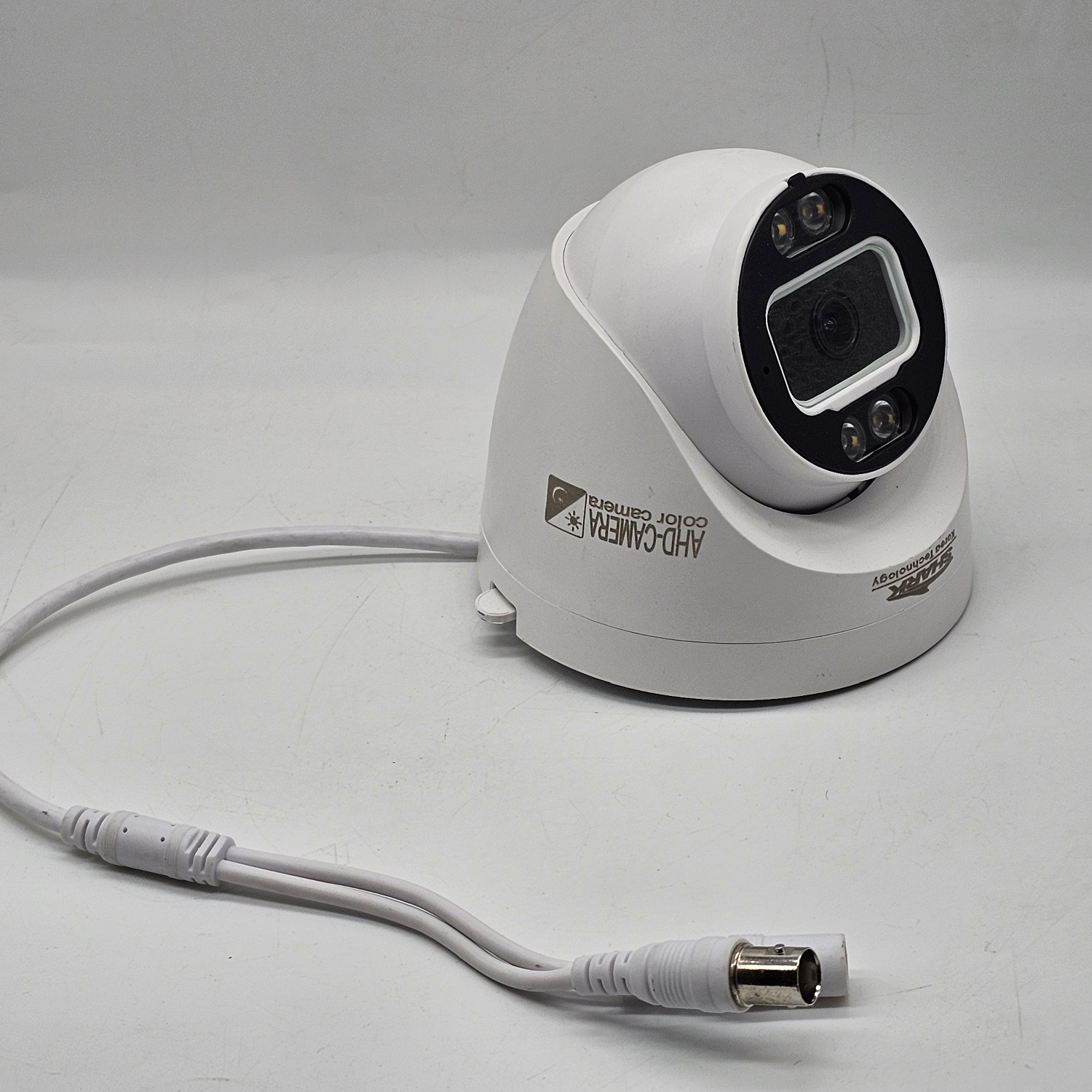 دوربین مداربسته شارک مدل warm light  SH-2053AHD