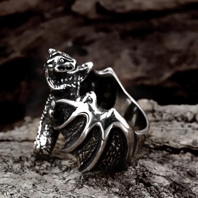 انگشتر مردانه گومایا مدل پتینوساروس j-10403