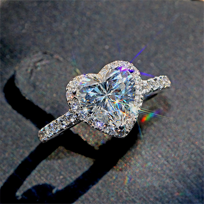 انگشتر زنانه مدل قلب نگین دار طرح الماس کد Artcty44