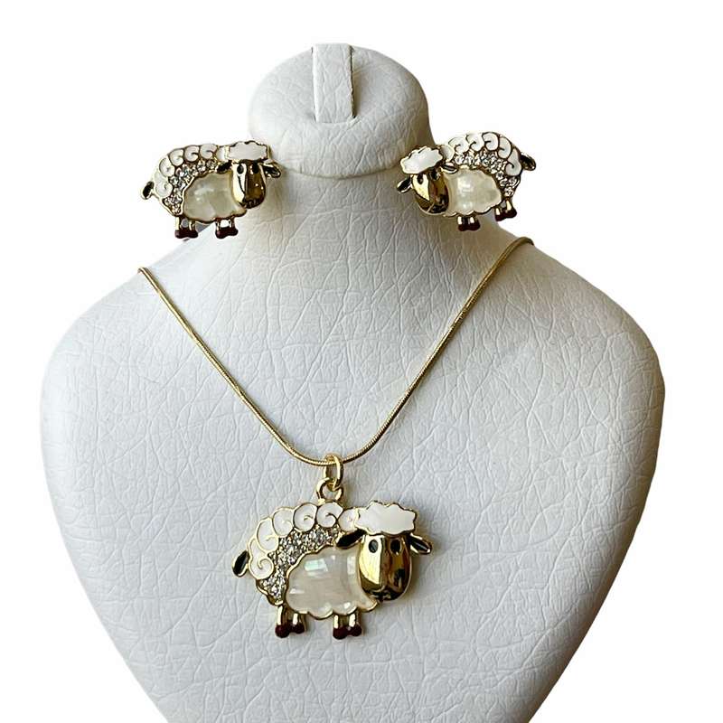 نیم ست زنانه کلیو مدل 02