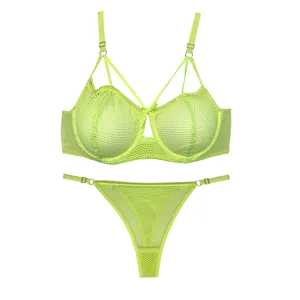 ست شورت و سوتین زنانه شارمین مدل سلندی فنردار هارنس‌دار