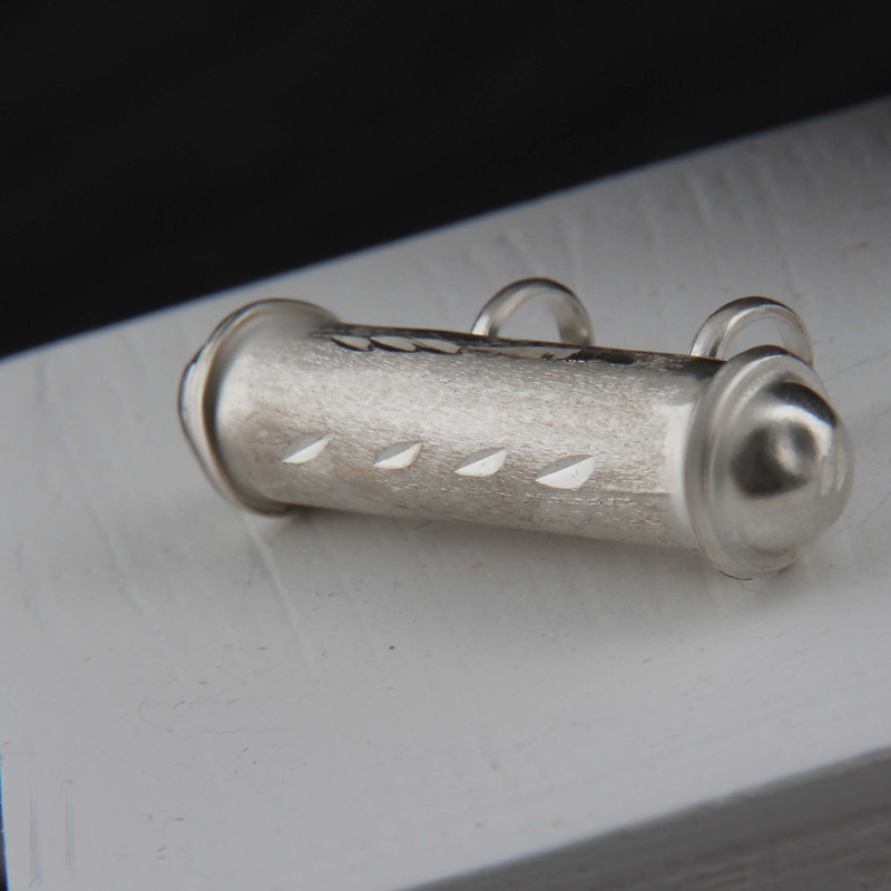 آویز گردنبند نقره بازرگانی میلادی کد PKD_321 آویز گردنبند نقره بازرگانی میلادی کد PKD_321