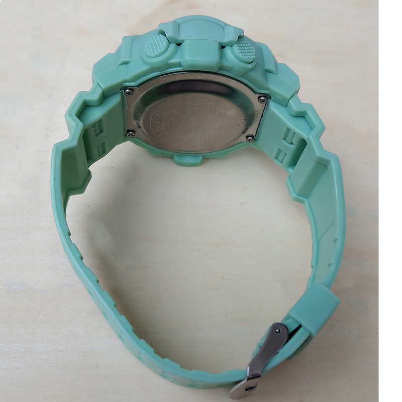 ساعت مچی دیجیتال
بچگانه کد 1032