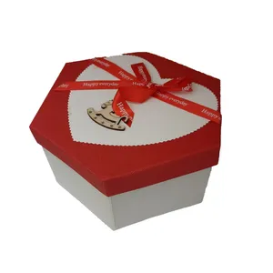 جعبه هدیه مدل شش ضلعی طرح قلب
