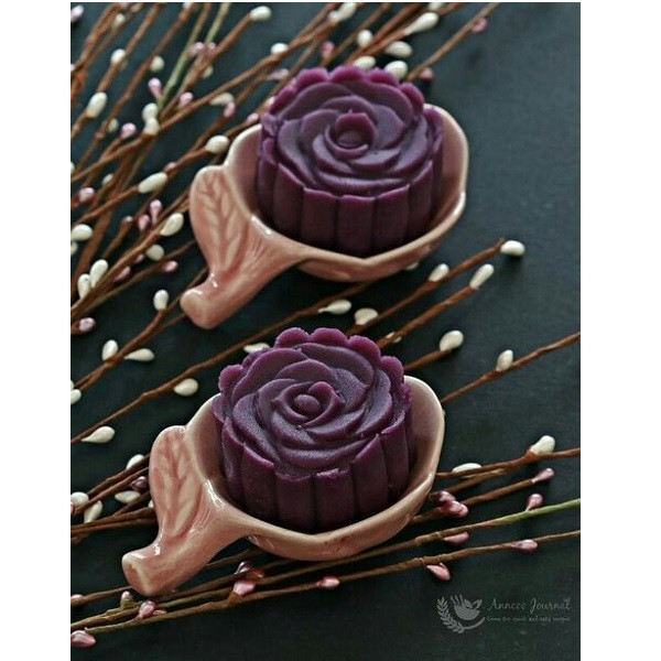 کاتر شیرینی پزی بهگز مدل گل رز