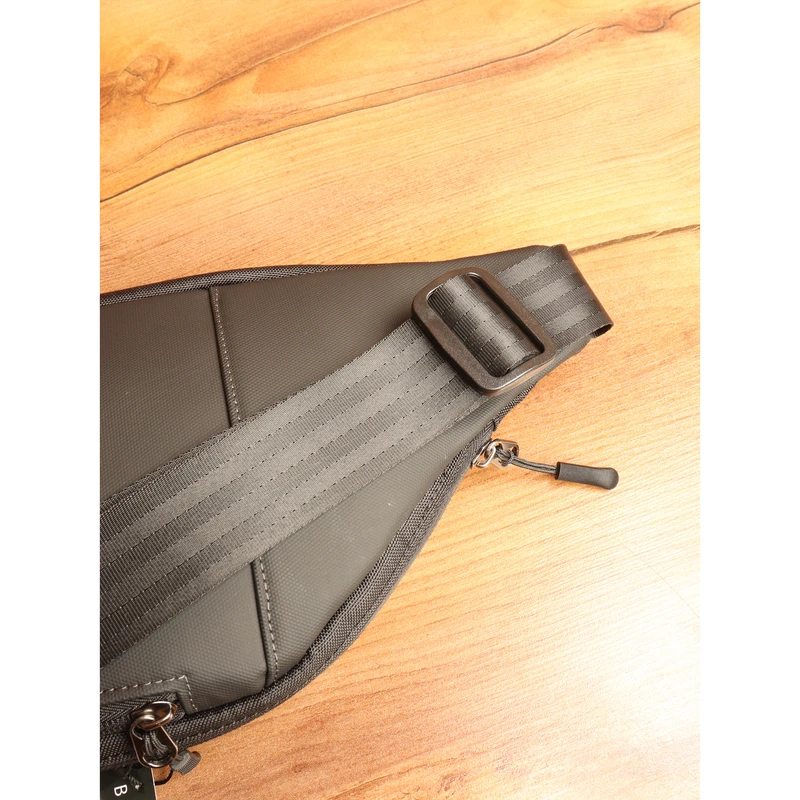 عکس شماره 13 : کیف کراس بادی مردانه مدل sb53 دارای 5 محفظه