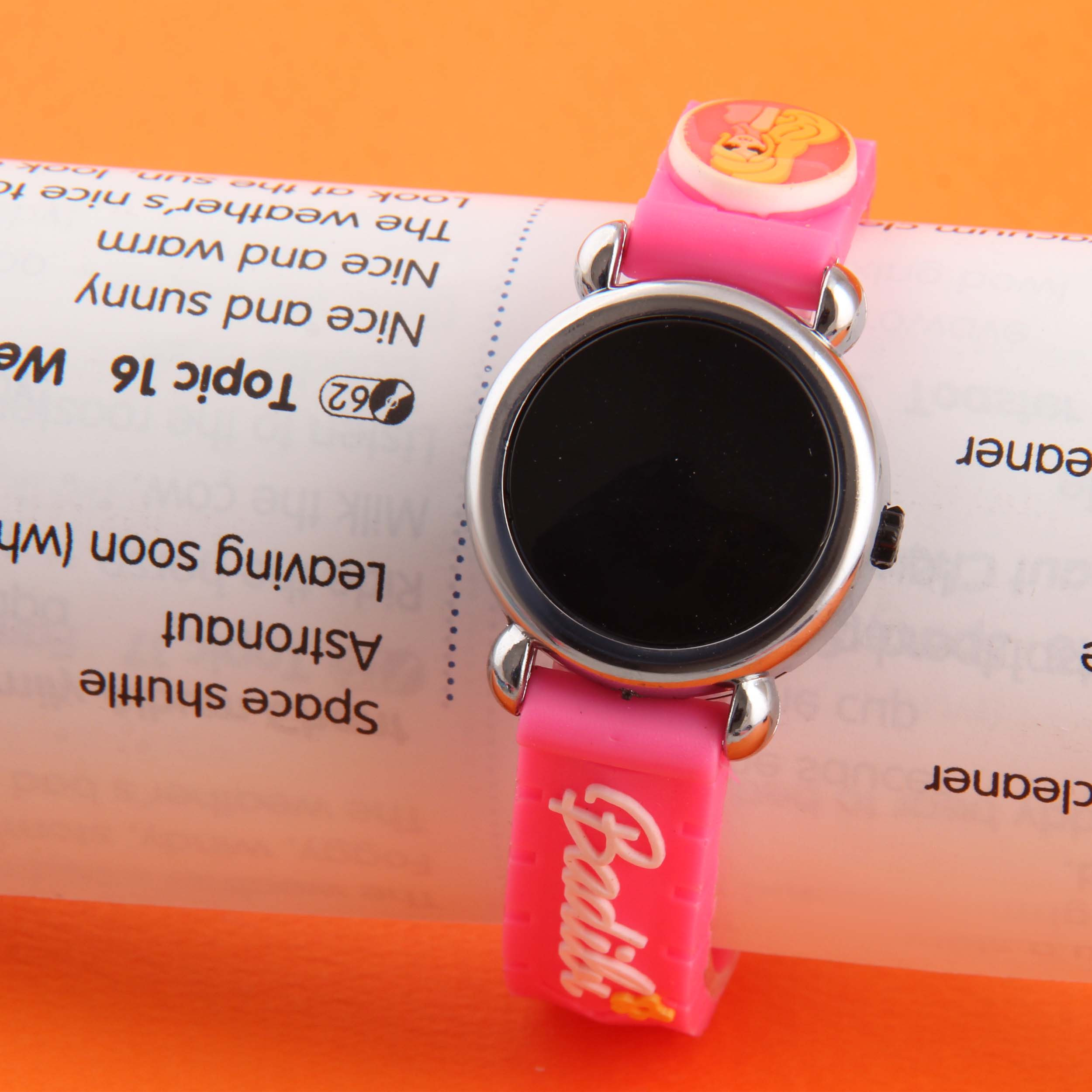 ساعت مچی دیجیتال دخترانه مدل کارتونی بادیلا کد WHK_057