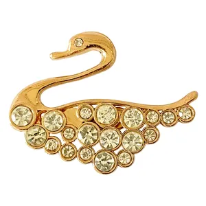 سنجاق سینه زنانه مدل قو کد GHA850