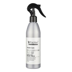 اسپری براق کننده مو با قدرت حفظ حالت مو 4 ویتاپلکس مدل KC04 مناسب مو کراتین شده حجم 300 میلی لیتر