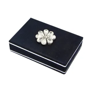 جعبه هدیه مدل گل جواهر کد BJ0011