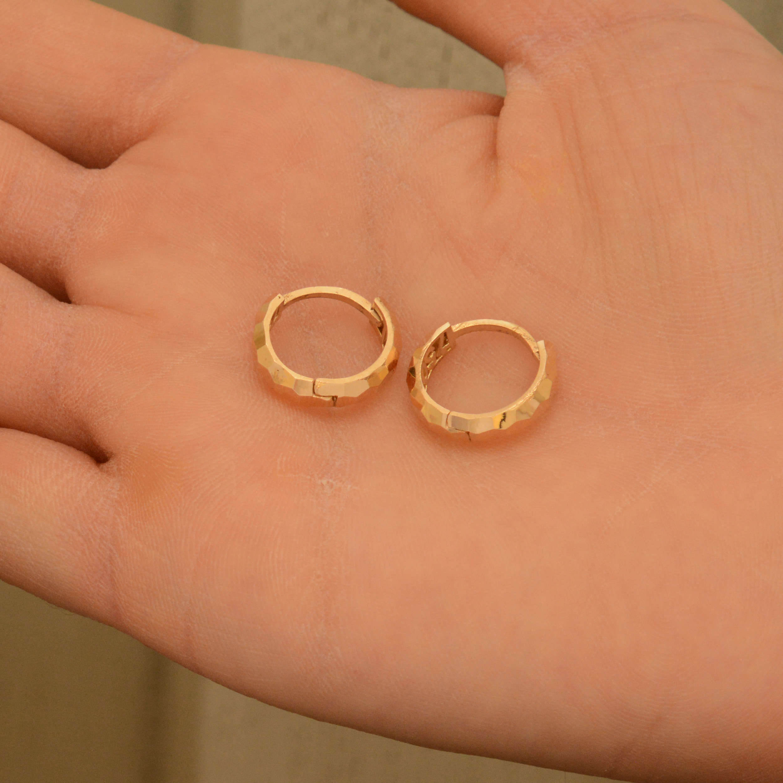 گوشواره طلا 18 عیار زنانه طلای مستجابی مدل حلقه ای کد T386