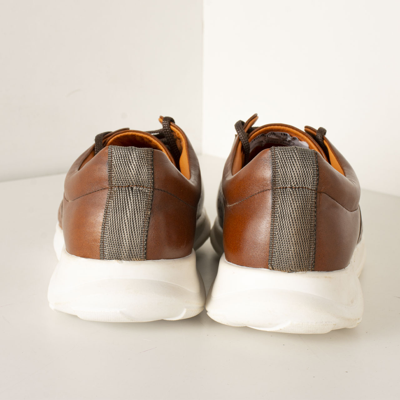 PARINECHARM leather men's casual shoes , SHO176 Model