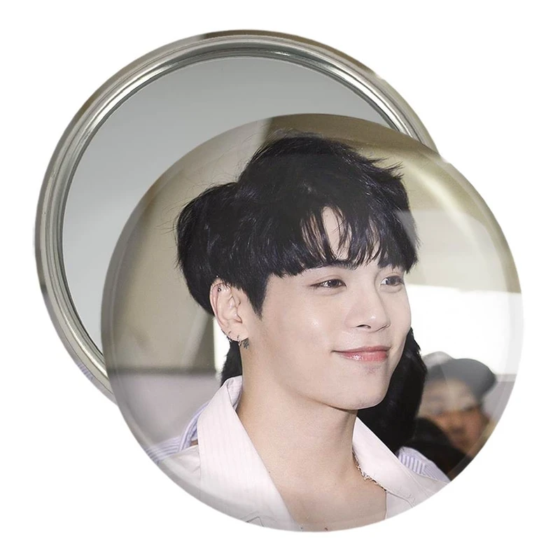 آینه جیبی خندالو مدل جونگهیون گروه شاینی Shinee  کد 21361