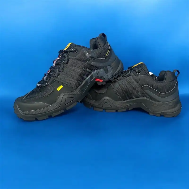 کفش طبیعت گردی زنانه آی-رانر مدل 2109M1