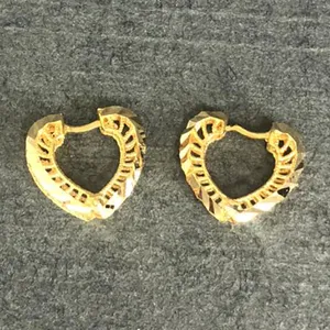 گوشواره طلا 18 عیار زنانه دوست خوب مدل dk495