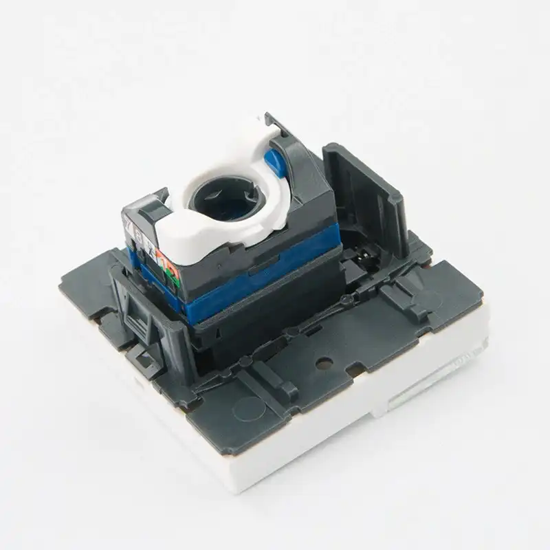 کیستون CAT6 لگراند مدل موزاییک