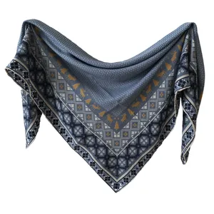 روسری زنانه مدل نخی اورجینال سنتی قواره بزرگ کد 4