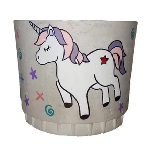 گلدان بتنی طرح اسب تک شاخ