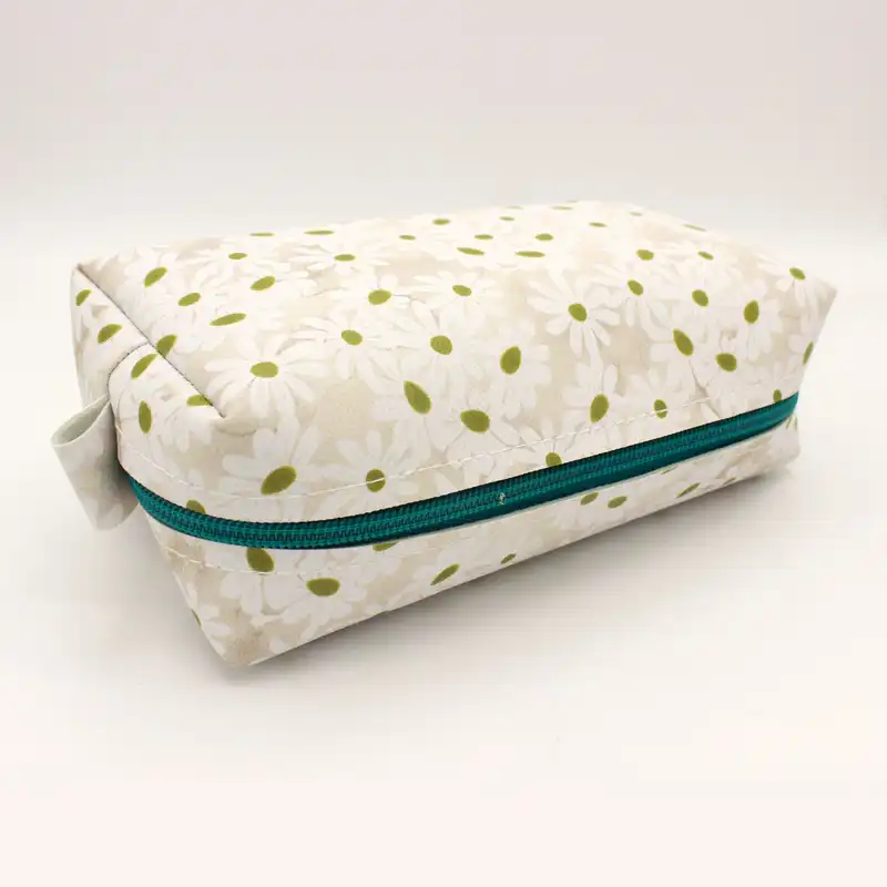 کیف لوازم آرایش زنانه مدل بابونه کد idm666