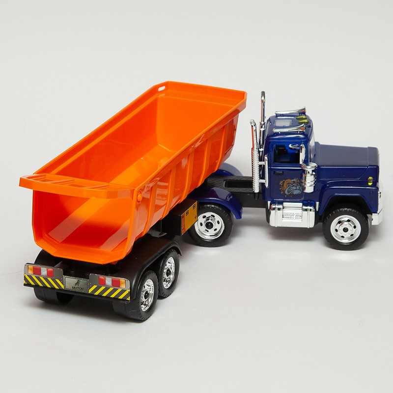 ماشین بازی طرح تریلی ماک مدل 4646