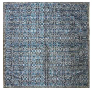 رومیزی ترمه ابریشمی کد 2012 سایز 100 × 100 سانتی متر