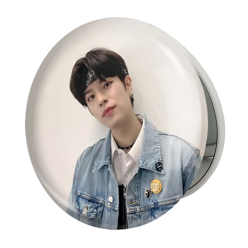 آینه جیبی خندالو طرح سونگمین گروه استری کیدز Stary Kids مدل تاشو کد 16933 