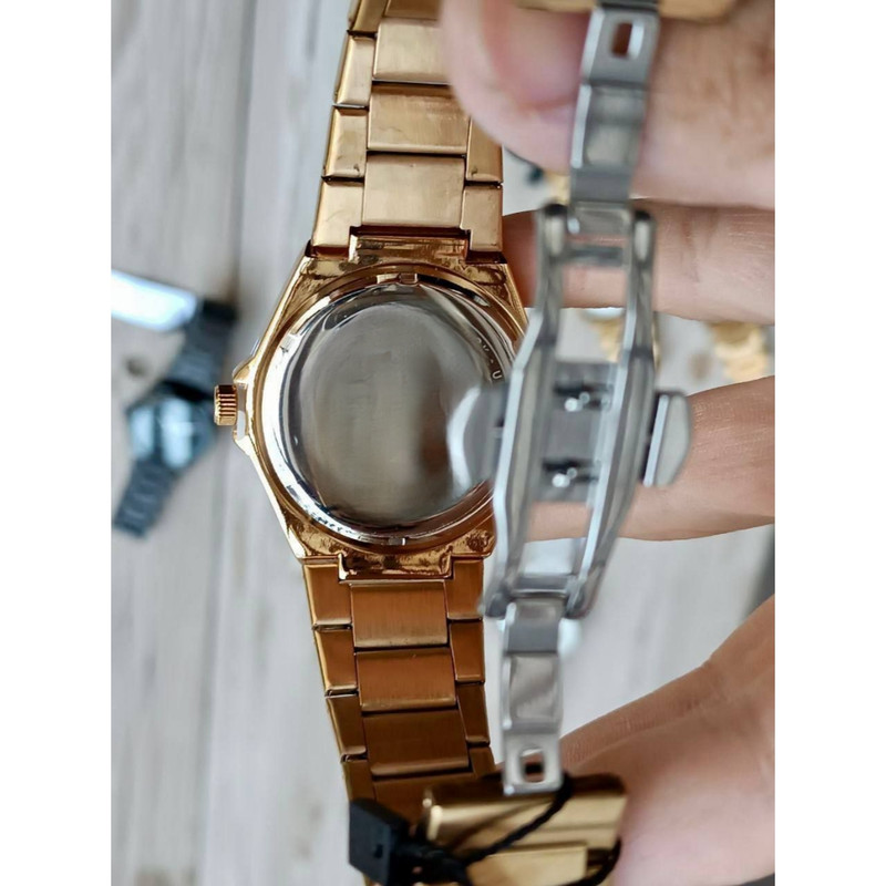 ساعت مچی عقربه‌ای مردانه کوارتز مدل کلاسیک بند استیل کد 1.4