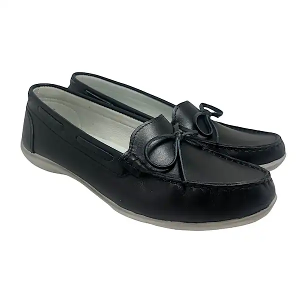 کفش طبی زنانه مدل لورا چرمی