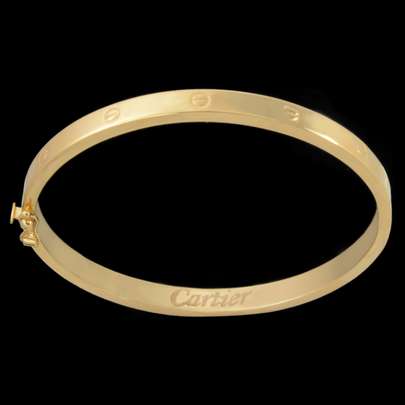 راهنمای خرید النگو طلا (بچه گانه، دخترانه، فنری، جدید، پهن، آینه ای، سفید و ظریف)