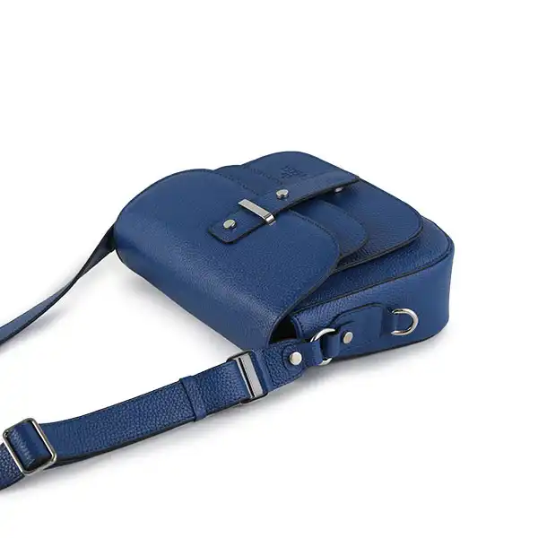 کیف رودوشی زنانه آگوست مدل Debra SH 310034