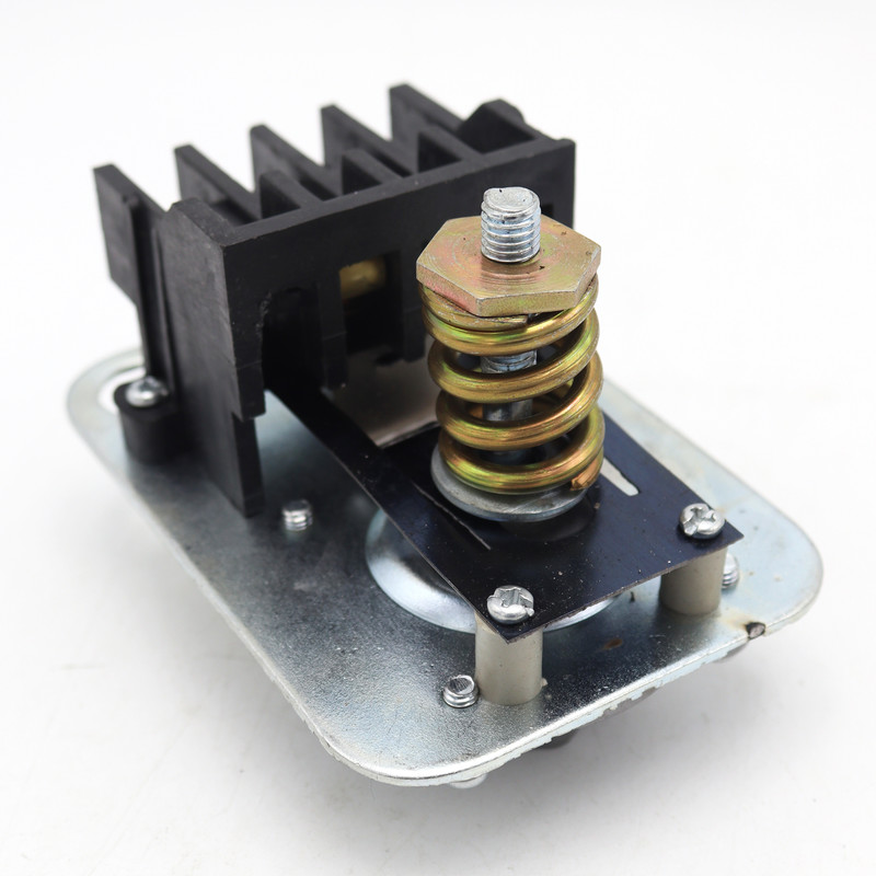 کلید اتومات کمپرسور هوا سامکو مدل تک فاز کد YP-01