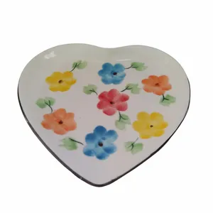 بشقاب مدل قلبی