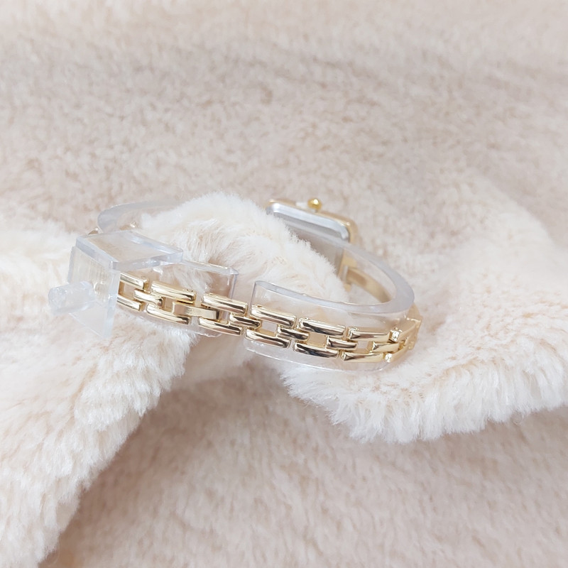 ساعت مچی عقربه ای زنانه مدل هانگروی مدل دستبندی ظریف نگین دار ساعت مچی عقربه ای زنانه مدل هانگروی مدل دستبندی ظریف نگین دار