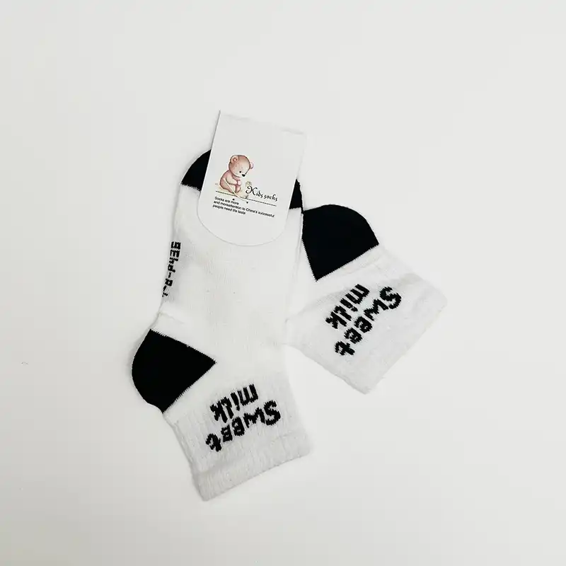 جوراب ساق کوتاه بچگانه مدل sk2011 بسته دو عددی