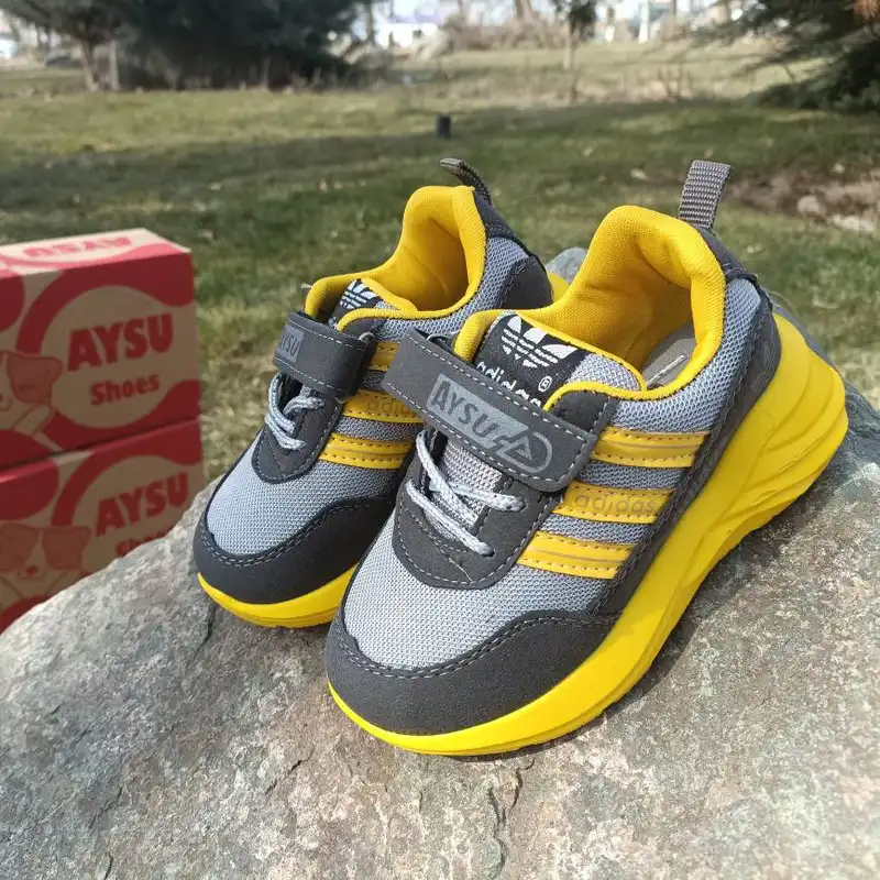 کفش مخصوص پیاده روی مدل آیسو کد T.A.J رنگ زرد