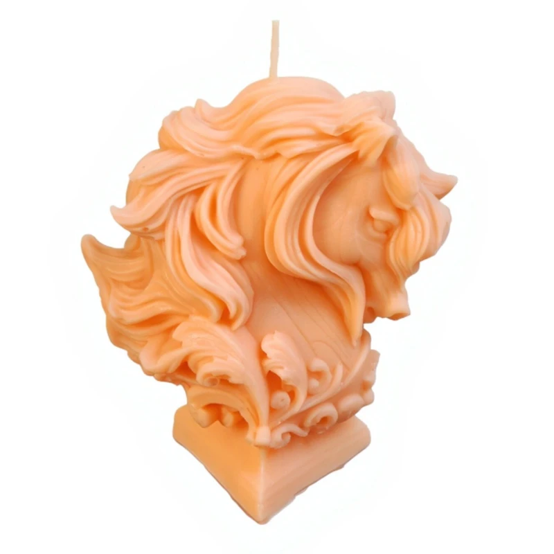 شمع دست‌ساز معطر مدل اسب آرجنتو با رایحه پرتقال، گل یاسمن، وانیل، بلوبری، برگاموت زمان اتمام 4 ساعت