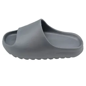 دمپایی مدل آرکا کد 1365-GY