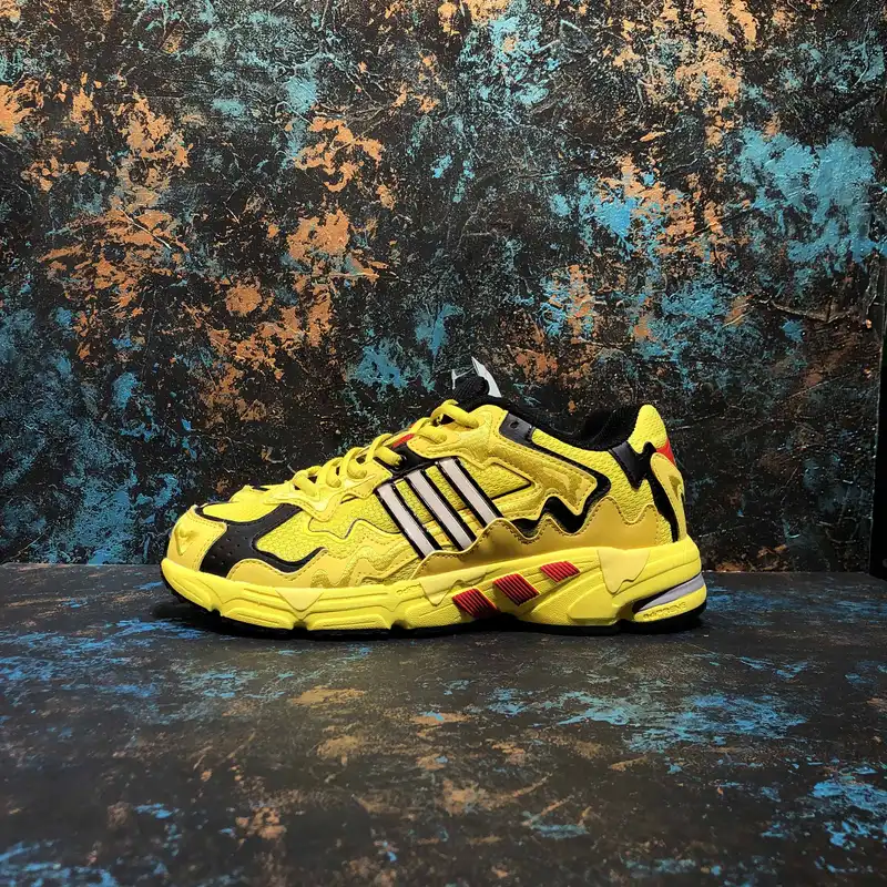 کفش پیاده روی مدل RESPONSE CL BAD BUNNY YEL-104026037