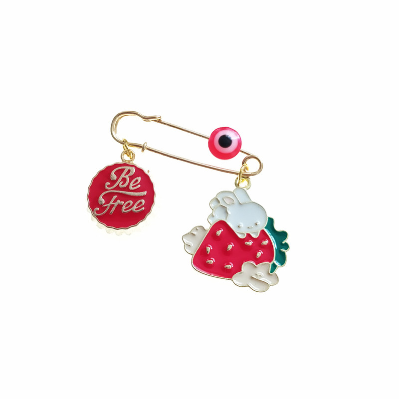 سنجاق سینه دخترانه مدل توت فرنگی و خرگوش کد Befree