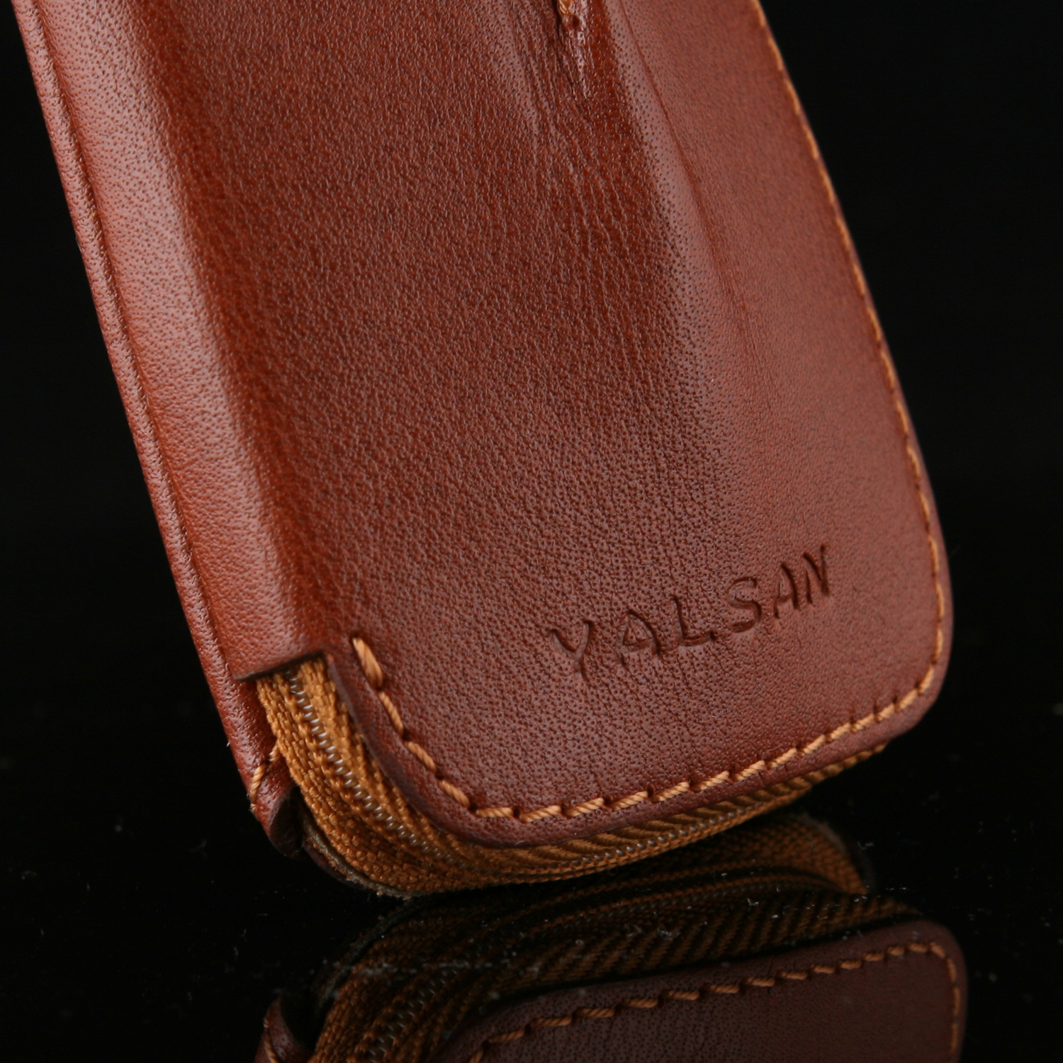 جاکلیدی مردانه چرم یلسان مدل آران کد BS-033-asl