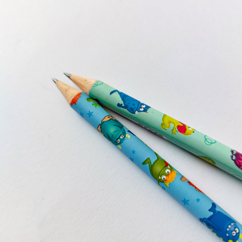 تراش رومیزی مدل فن دار طرح پنکه به همراه مداد الیپون هیولا و پاک کن بیسکویتی بسته 6 عددی