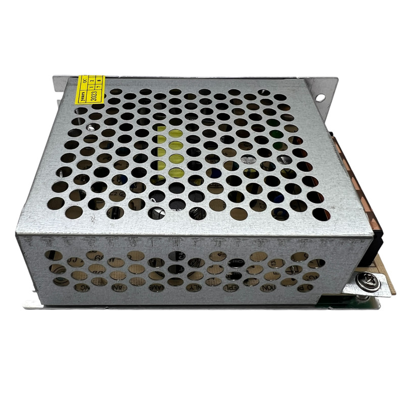 آداپتور 12 ولت 5 آمپر مگا مدل سوئیچینگ کد 12V5A