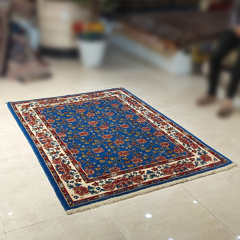 فرش دستبافت سه متری طرح گل فرنگ