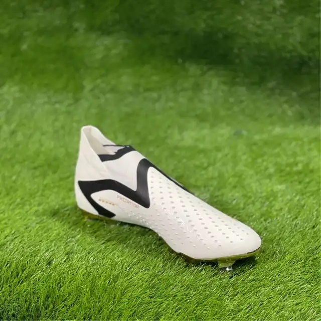 کفش فوتبال مردانه مدل استوک دار ساقدار pror2025